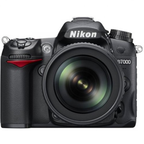 Фотоаппарат Nikon D7000 Kit
