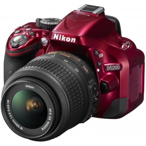 Зеркальный фотоаппарат Nikon D5200 Kit 18-55 VR Red