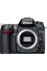 Зеркальный фотоаппарат Nikon D7000 body